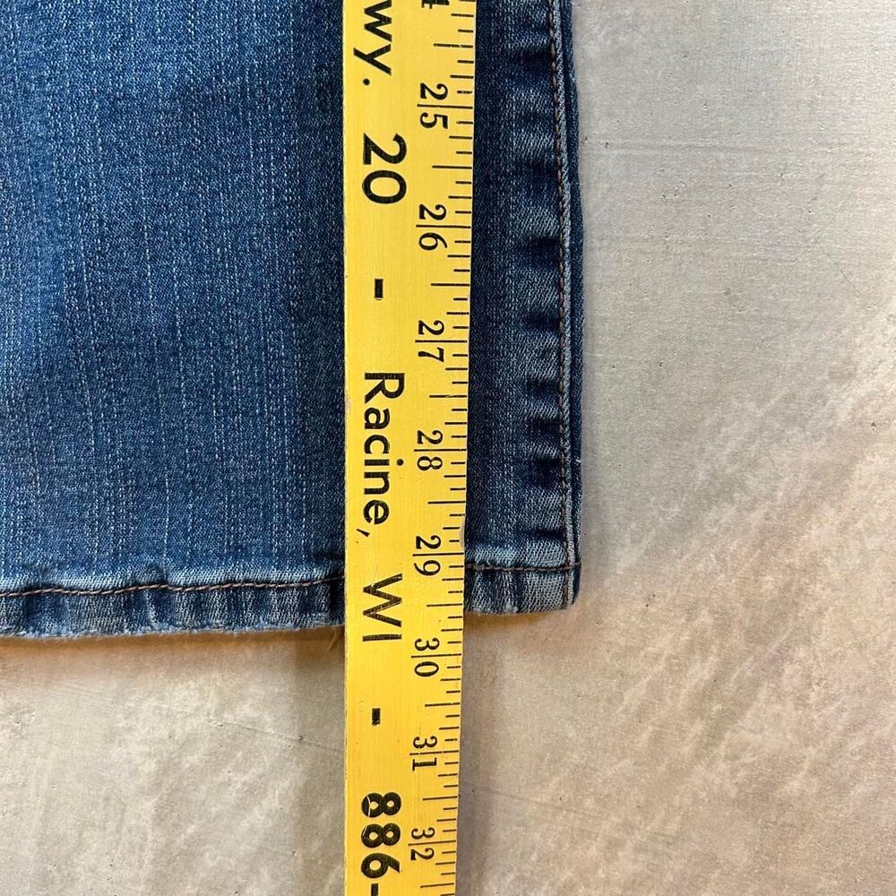 Levi-s Women's Blue and Navy Jeans - Picture 5 of 6